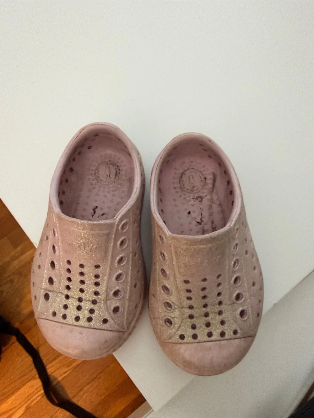 Native shoes. Kids' Glitter Slip-On Water-Friendly Shoes in Glitter Pink